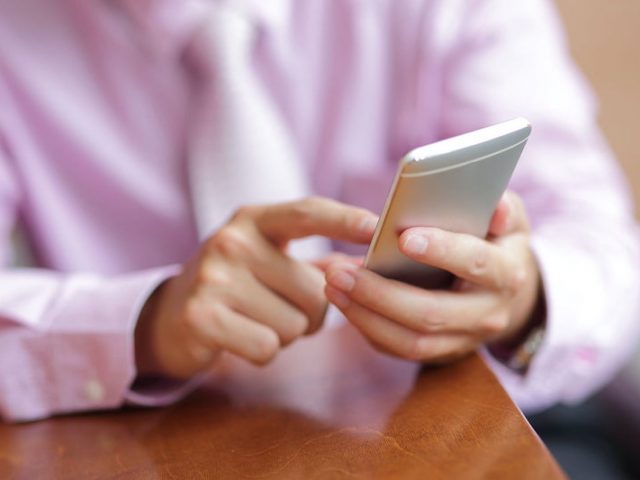Tarjeta e-SIM para usar el celular en Orlando
